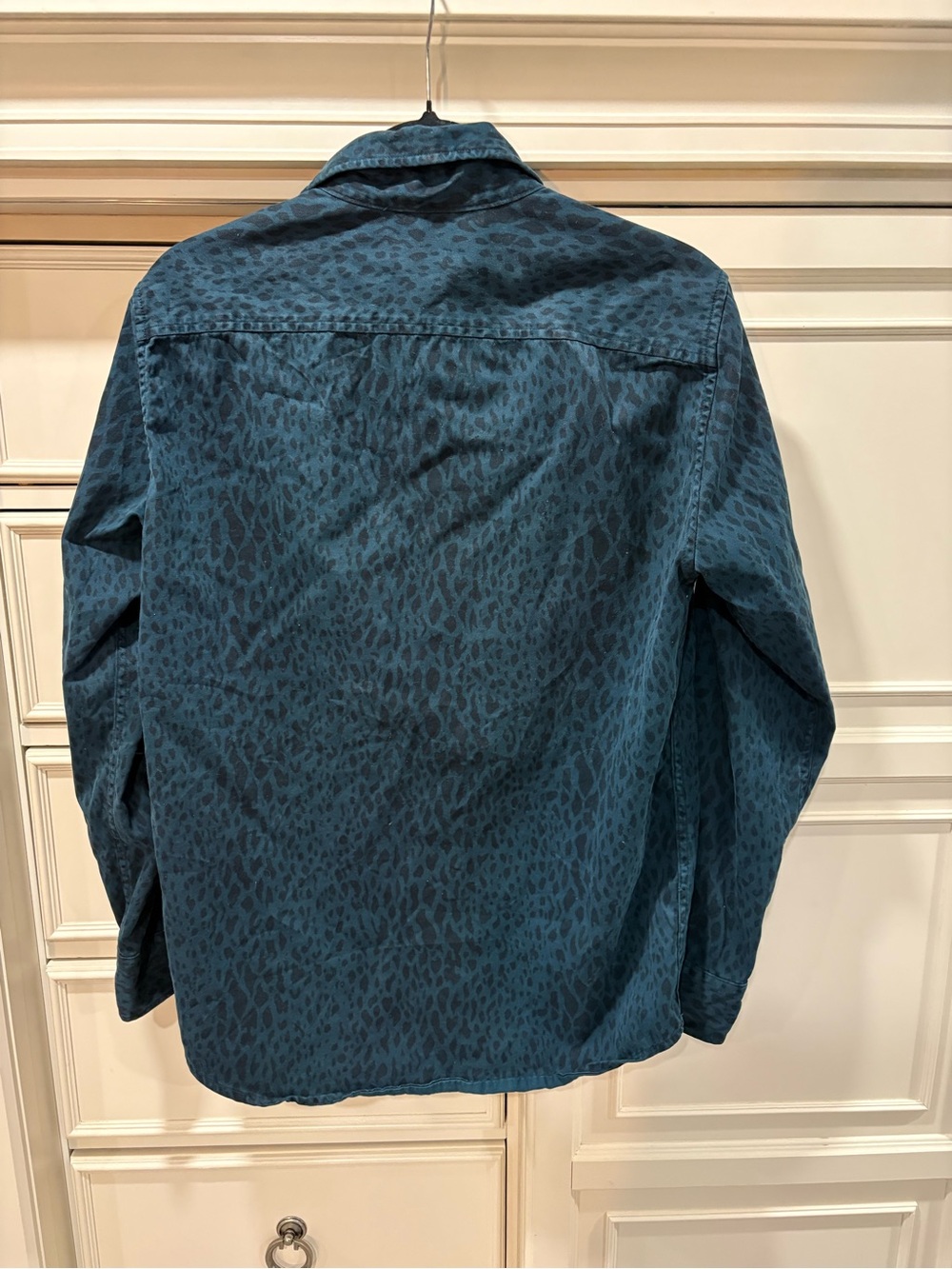 American Eagle Leopard Flannel - Picture 2 of 3